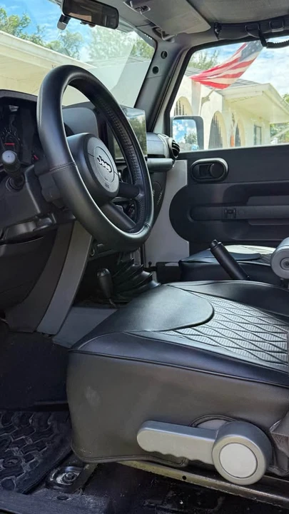 2007 Jeep JK Wrangler - Image 16 of 17