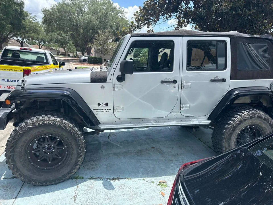 2007 Jeep JK Wrangler - Image 16 of 19