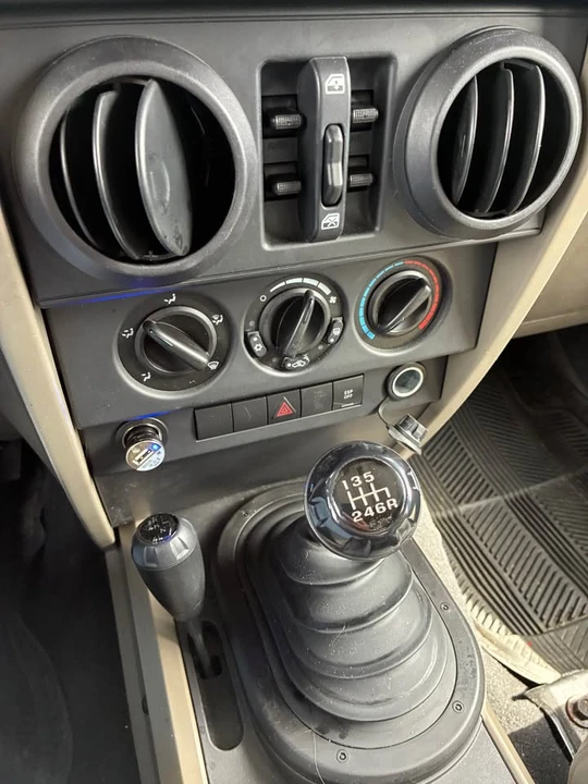 2007 Jeep JK Wrangler - Image 14 of 15