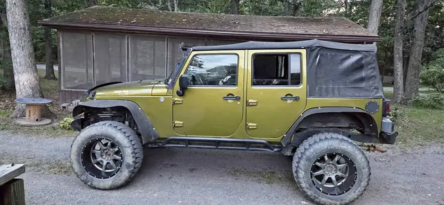 2007 Jeep Wrangler Unlimited Sahara Sport Utility 4D