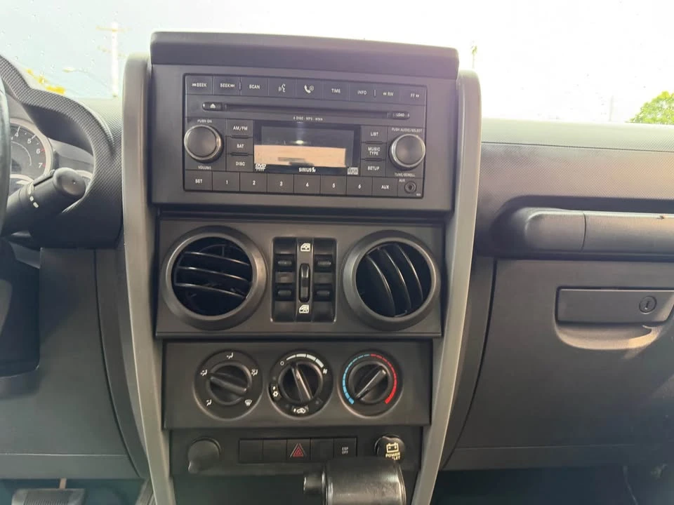 2007 Jeep JK Wrangler - Image 14 of 15