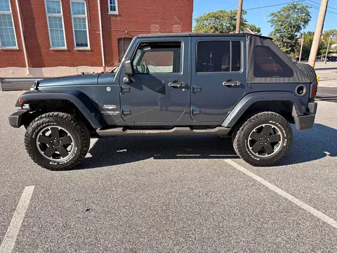2007 Jeep Wrangler Unlimited Sahara Sport Utility 4D
