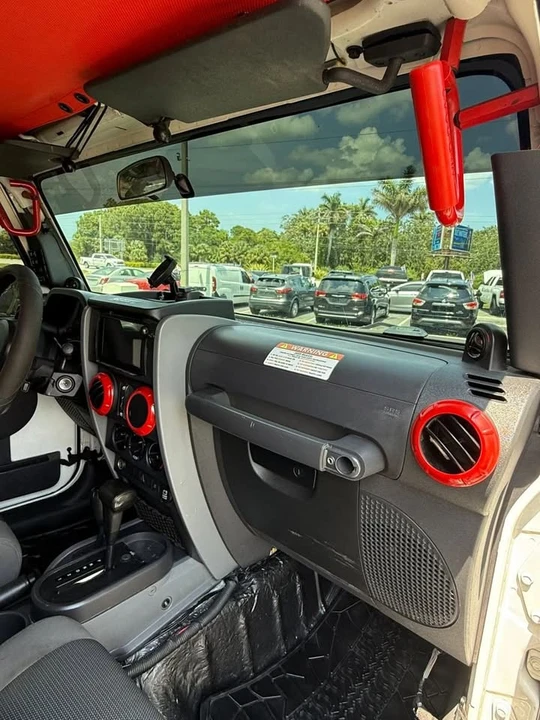 2007 Jeep JK Wrangler - Image 12 of 16