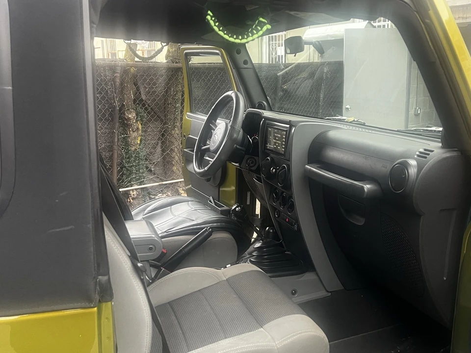 2007 Jeep JK Wrangler - Image 16 of 17