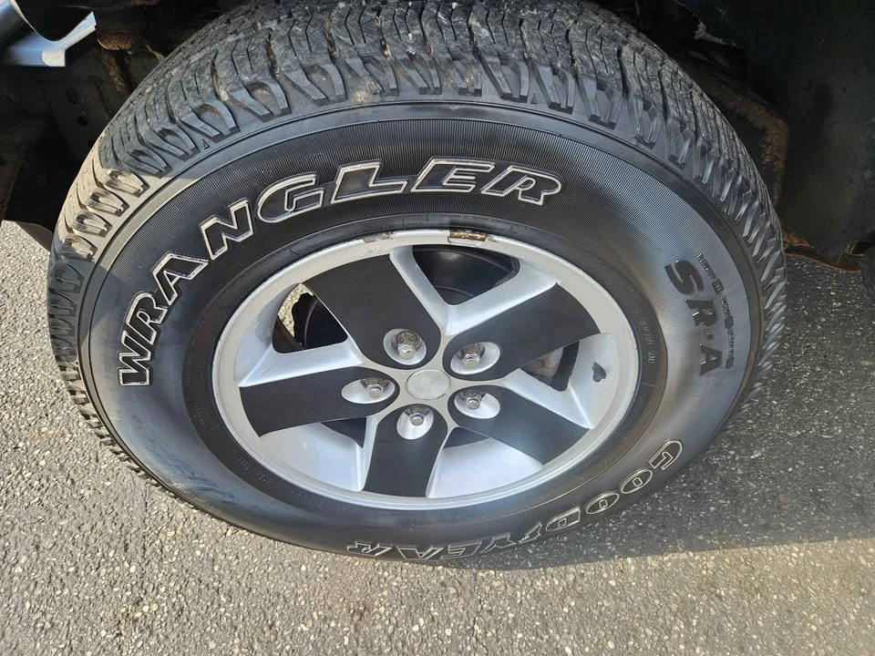 2007 Jeep JK Wrangler - Image 9 of 17