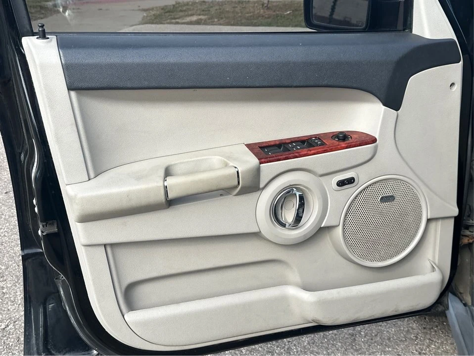2007 Jeep Commander - Image 13 of 19
