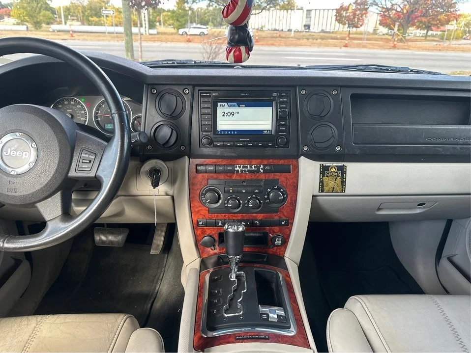 2007 Jeep Commander - Image 15 of 19