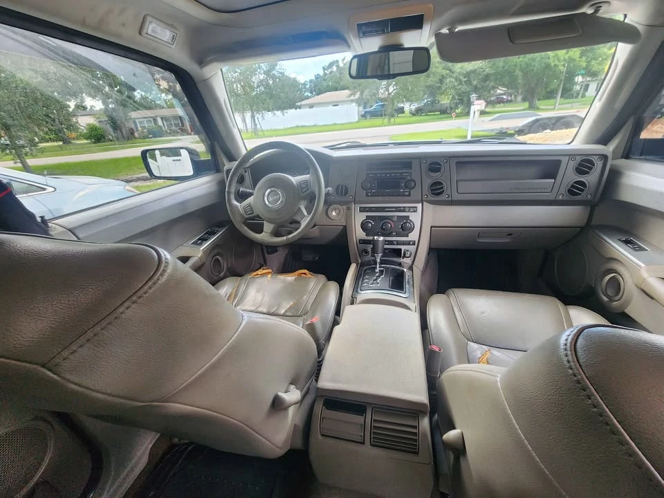 2007 Jeep Commander - Image 17 of 18