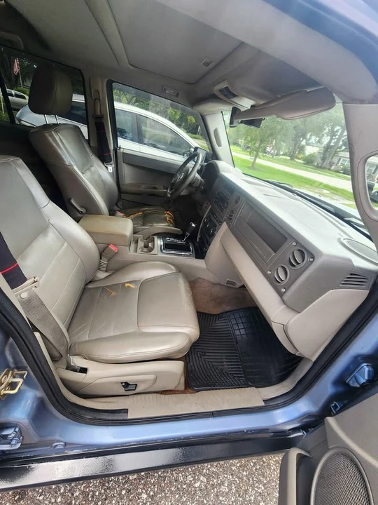 2007 Jeep Commander - Image 14 of 18