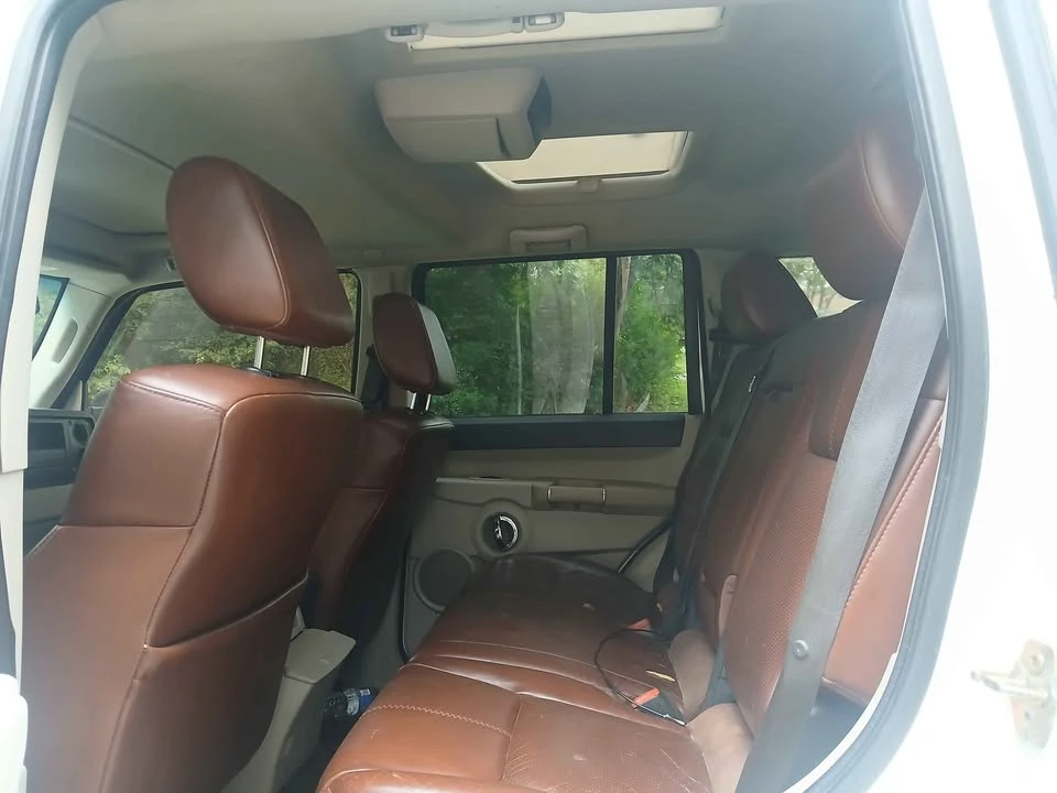 2007 Jeep Commander - Image 12 of 18