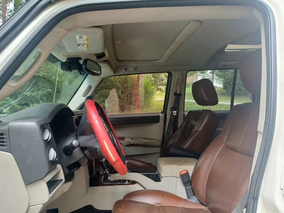 2007 Jeep Commander - Image 11 of 18