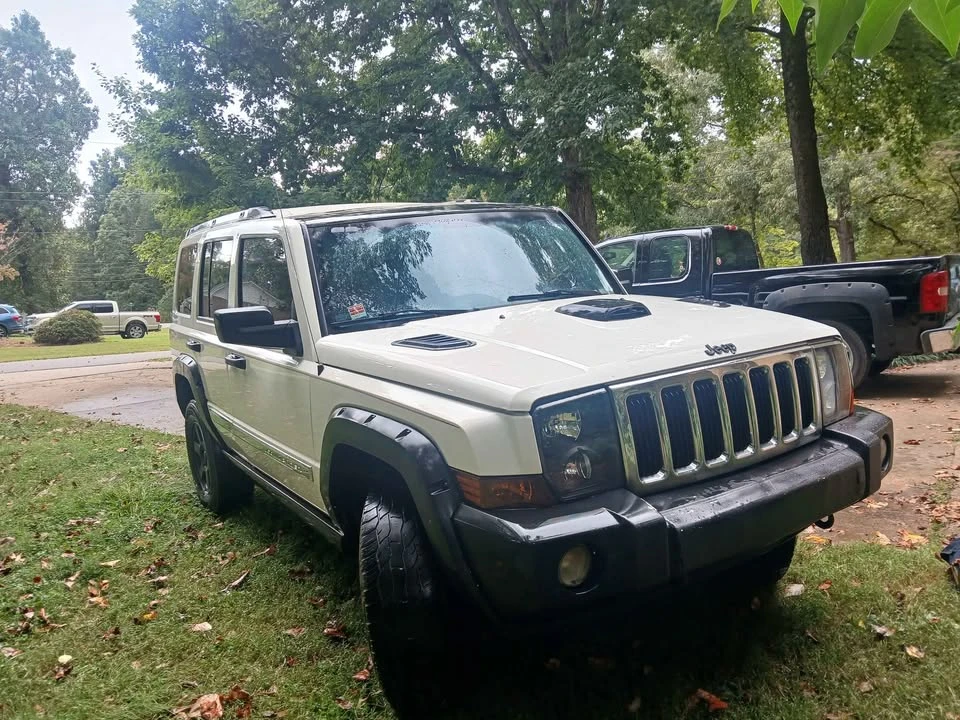 2007 Jeep Commander - Image 2 of 18