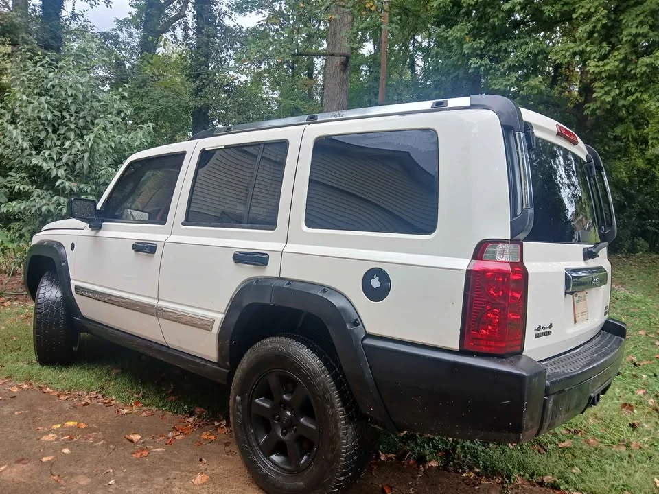 2007 Jeep Commander - Image 10 of 18