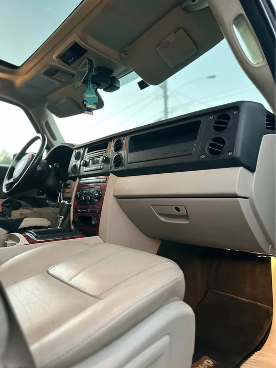 2007 Jeep Commander - Image 8 of 10