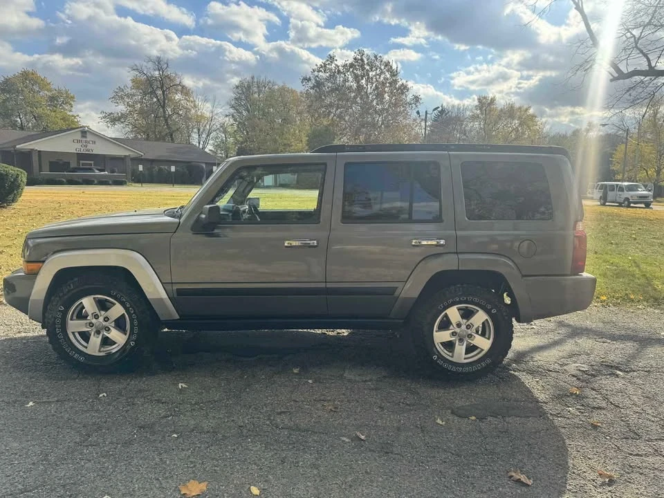 2007 Jeep Commander - Image 5 of 13