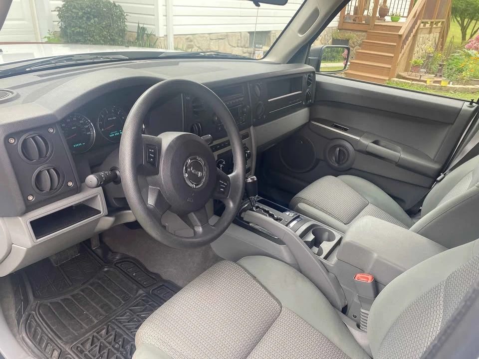 2007 Jeep Commander - Image 6 of 11