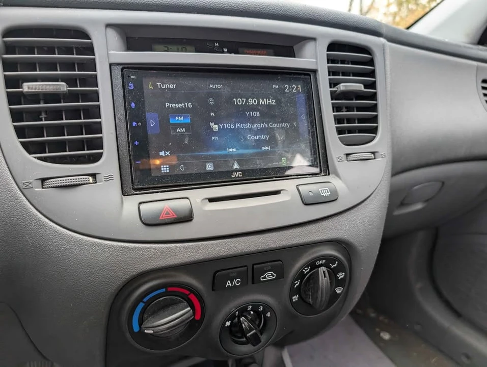 2007 Kia Rio - Image 8 of 8