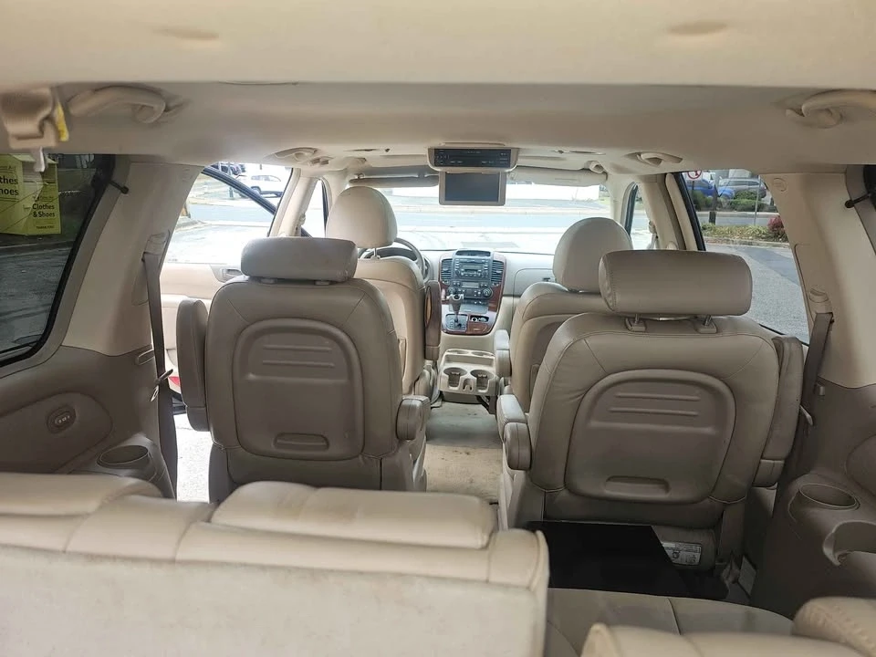 2007 Kia Carnival - Image 5 of 10