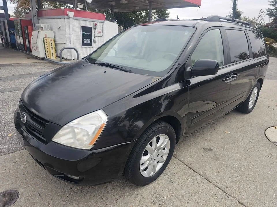2007 Kia Carnival - Image 8 of 10