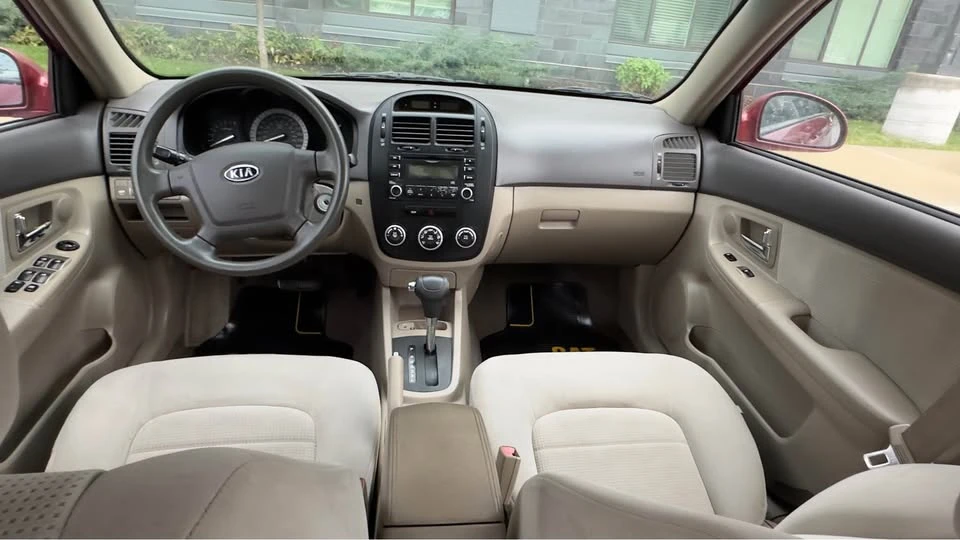 2007 Kia Spectra - Image 7 of 8
