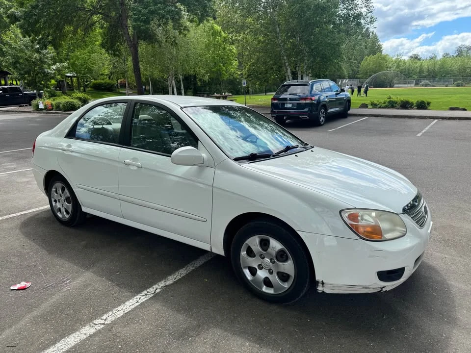2007 Kia Spectra - Image 2 of 8