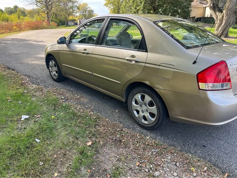 2007 Kia Spectra - Image 5 of 7