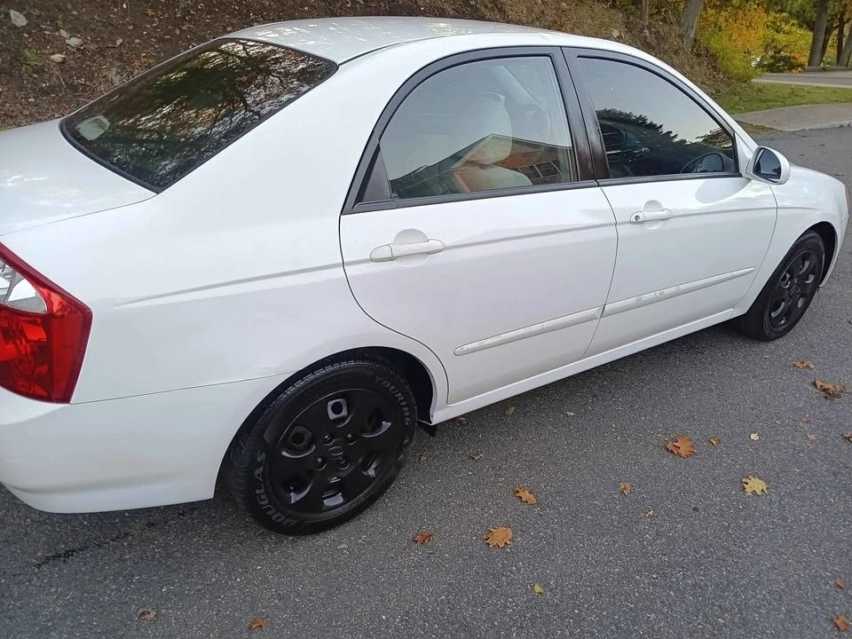 2007 Kia Spectra - Image 3 of 4