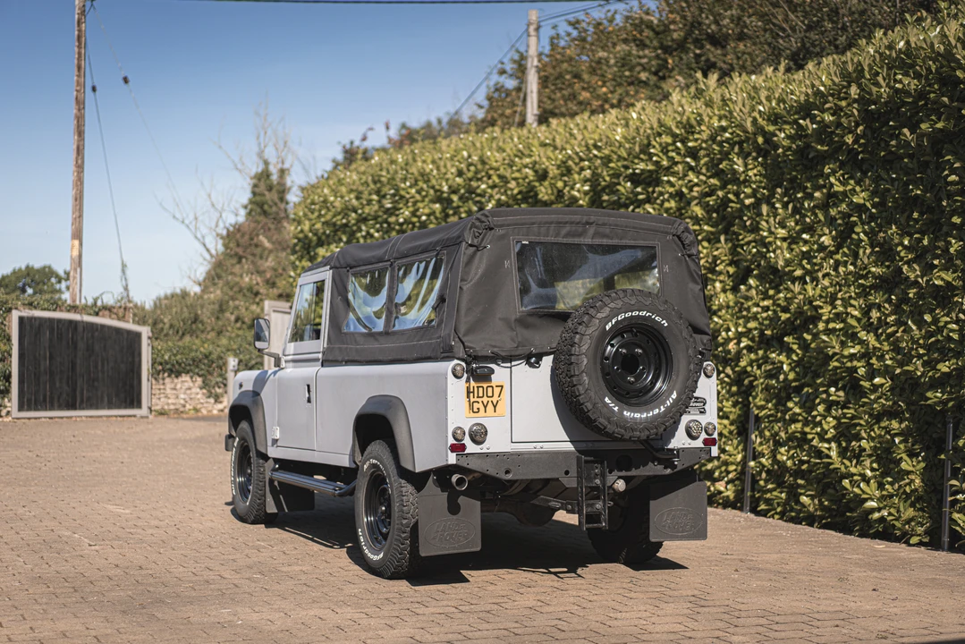 2007 Land Rover Defender 110 - Image 12 of 31