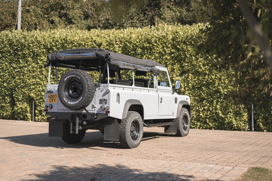 2007 Land Rover Defender 110 - Image 8 of 31