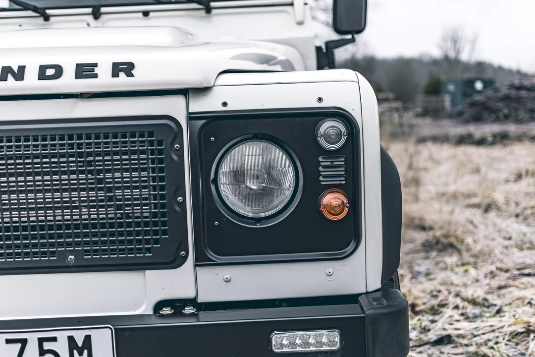 2007 Land Rover Defender 110 - Image 13 of 31