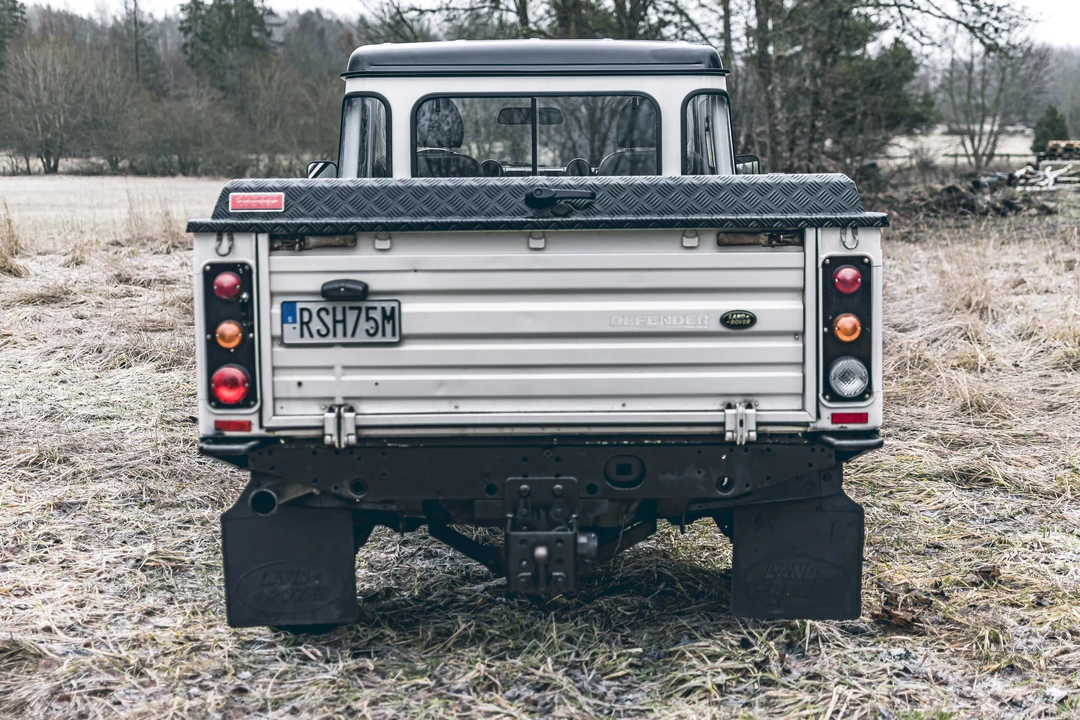 2007 Land Rover Defender 110 - Image 6 of 31