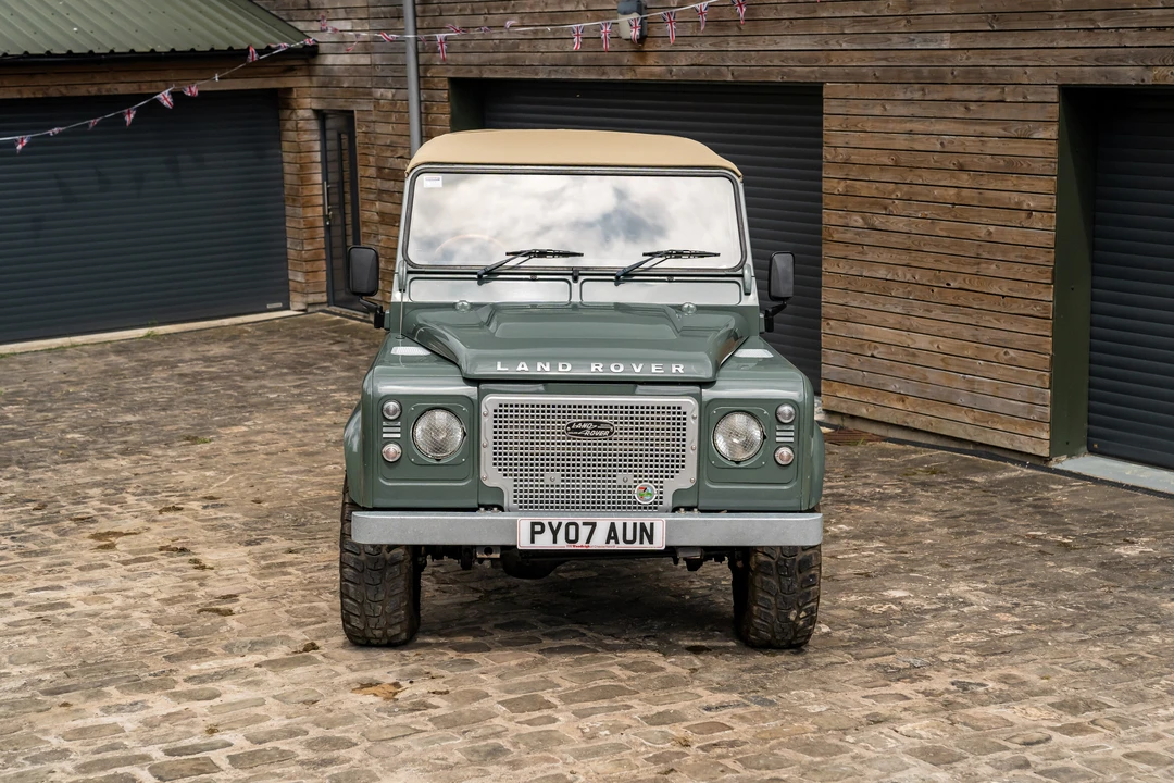 2007 Land Rover Defender 110 - Image 3 of 31