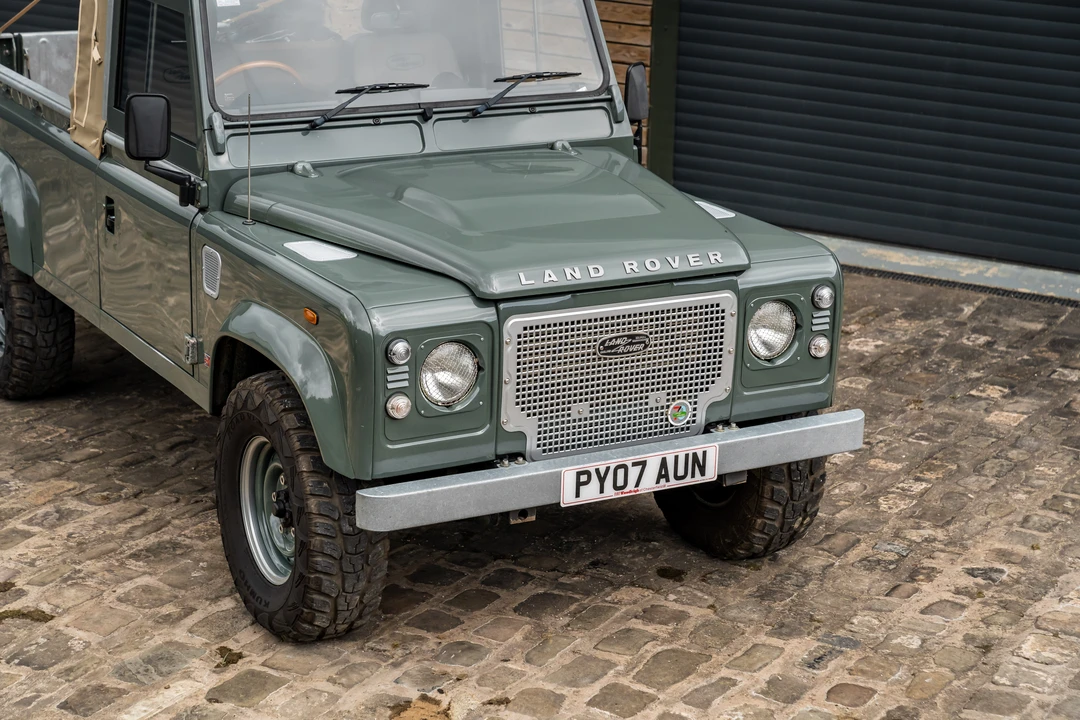 2007 Land Rover Defender 110 - Image 19 of 31