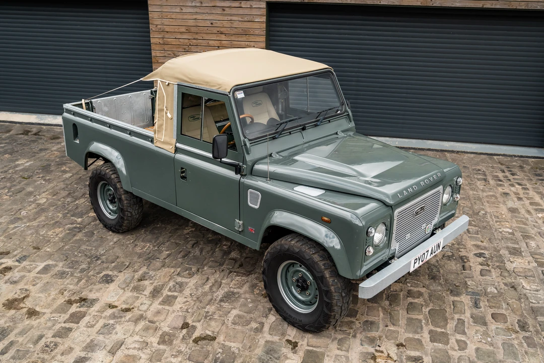 2007 Land Rover Defender 110 - Image 15 of 31
