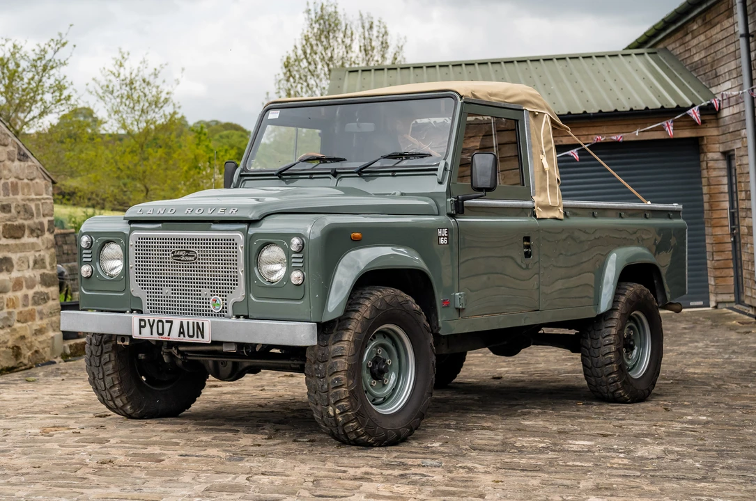 2007 Land Rover Defender 110 - Image 2 of 31