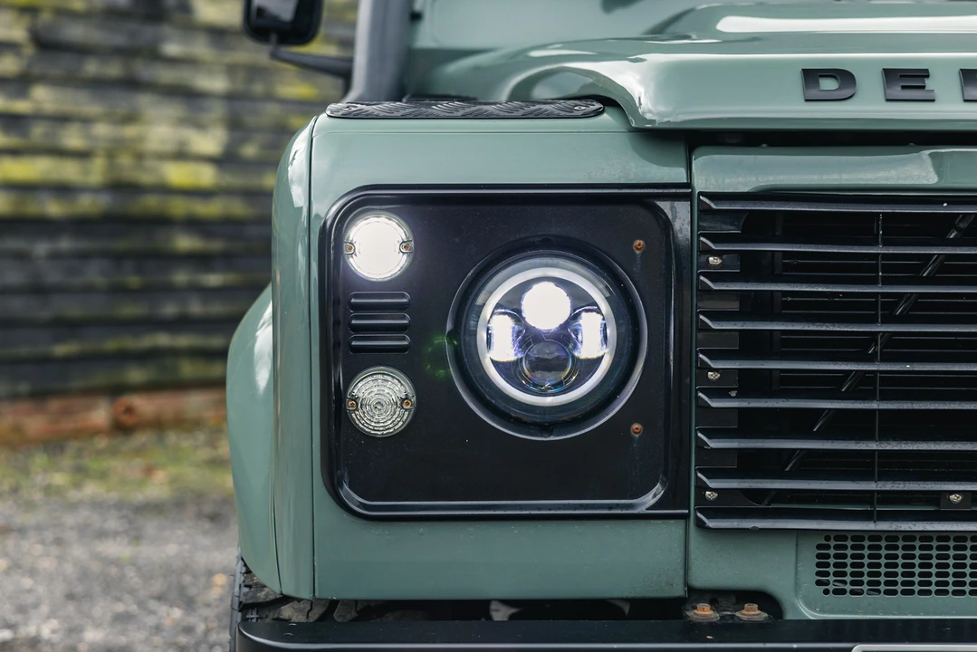 2007 Land Rover Defender 110 - Image 19 of 31
