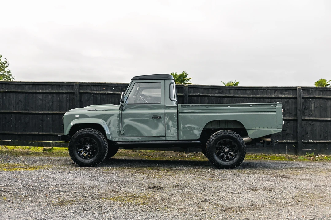 2007 Land Rover Defender 110 - Image 5 of 31