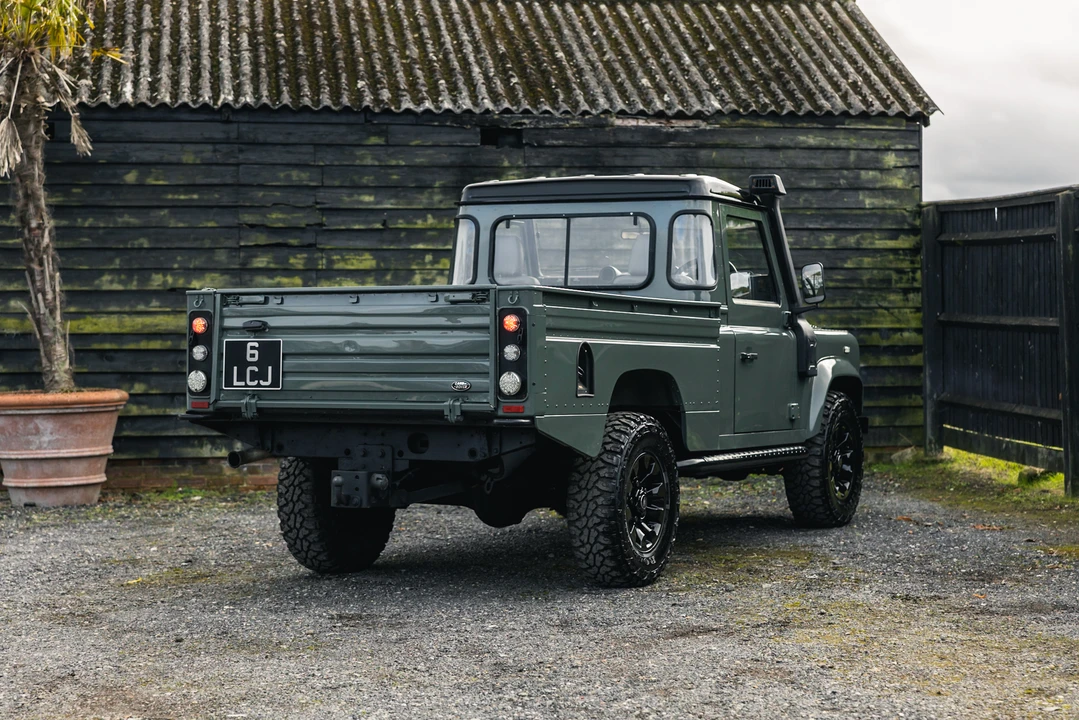 2007 Land Rover Defender 110 - Image 8 of 31