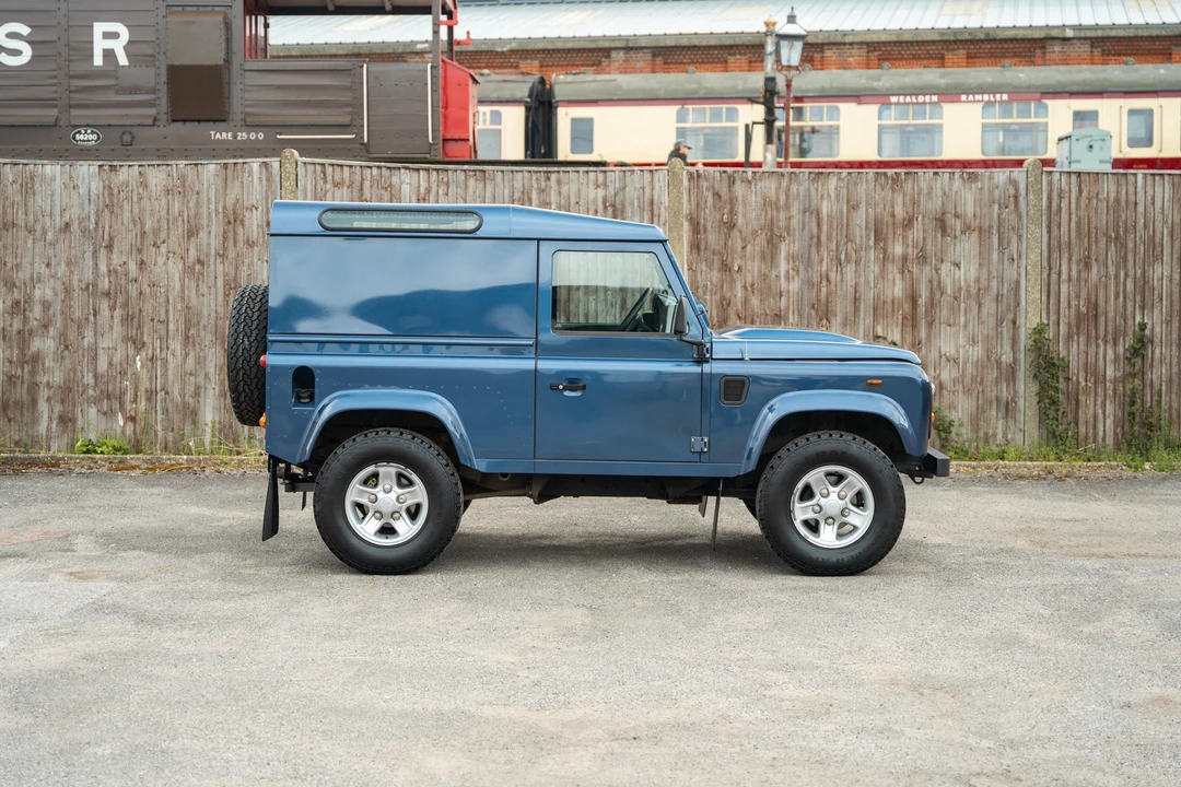 2007 Land Rover Defender 90 - Image 5 of 31