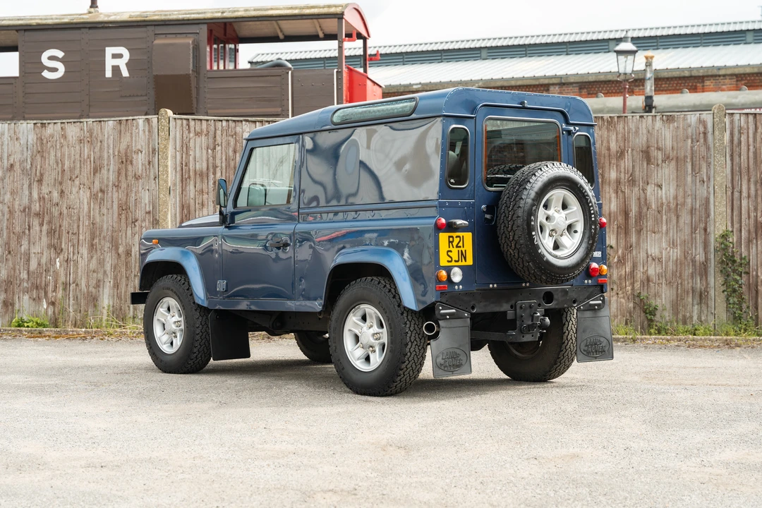 2007 Land Rover Defender 90 - Image 8 of 31
