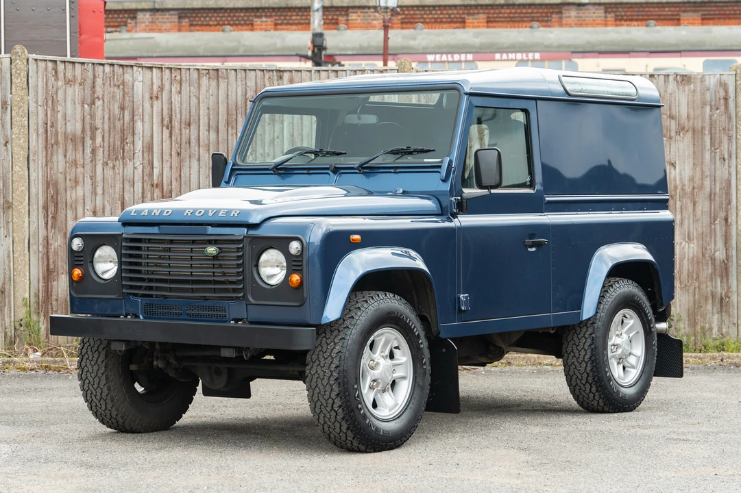 2007 Land Rover Defender 90 - Image 2 of 31