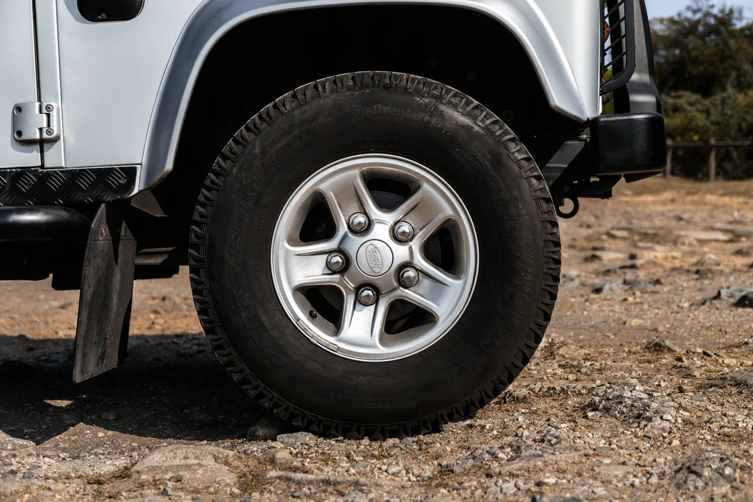 2007 Land Rover Defender 90 - Image 13 of 31