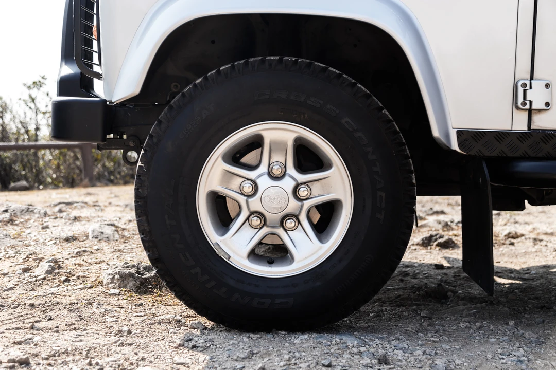 2007 Land Rover Defender 90 - Image 15 of 31