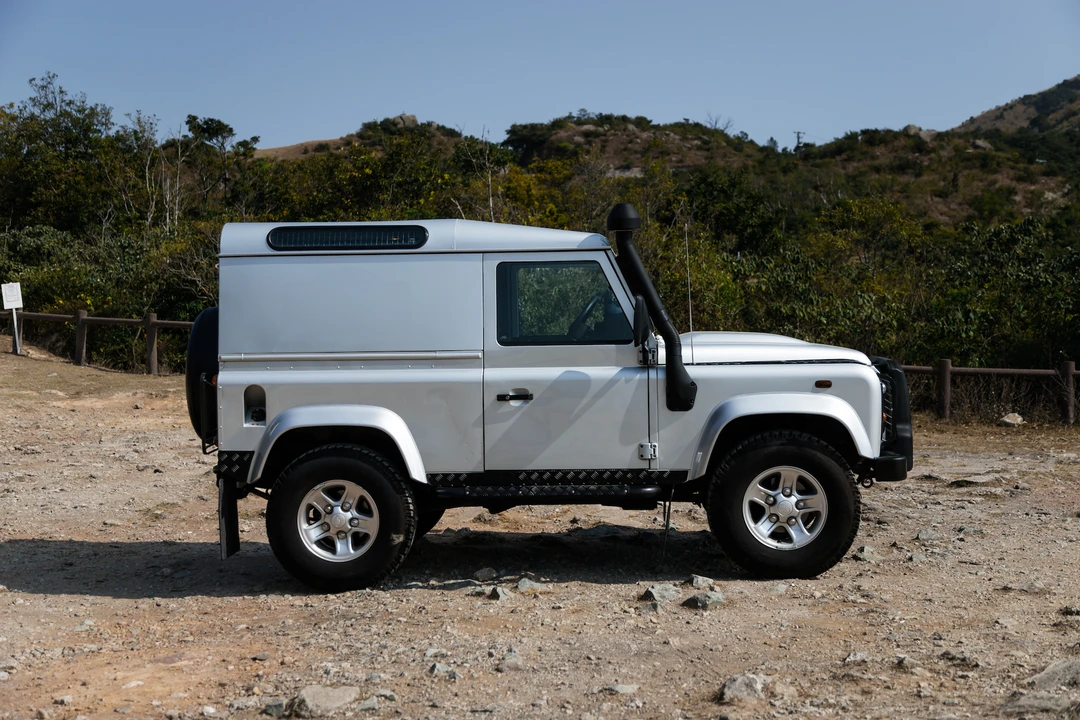 2007 Land Rover Defender 90 - Image 10 of 31