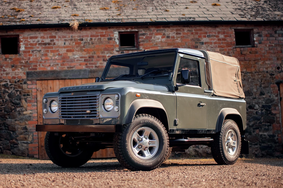 2007 Land Rover Defender 90 - Image 2 of 31