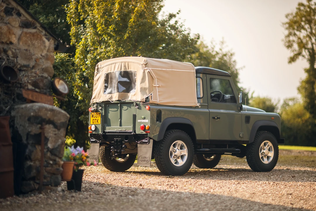 2007 Land Rover Defender 90 - Image 15 of 31