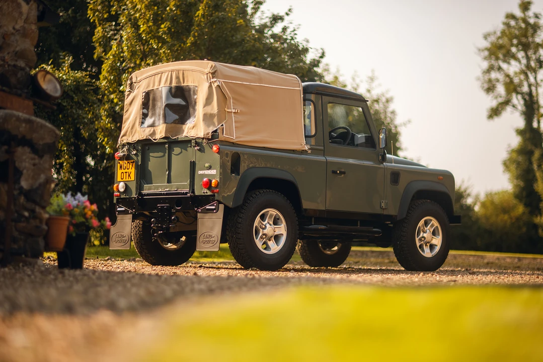 2007 Land Rover Defender 90 - Image 16 of 31