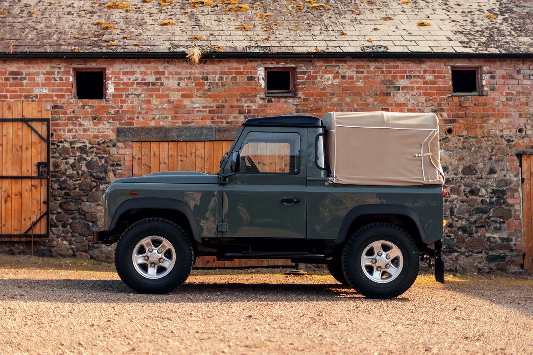2007 Land Rover Defender 90 - Image 10 of 31
