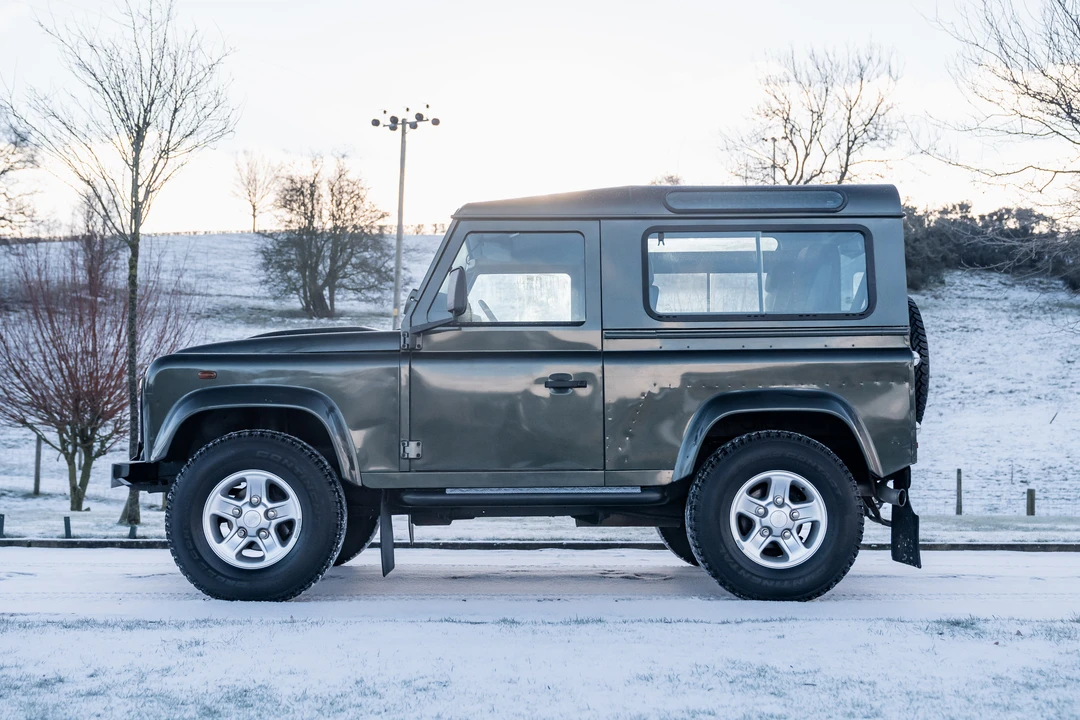 2007 Land Rover Defender 90 - Image 9 of 31