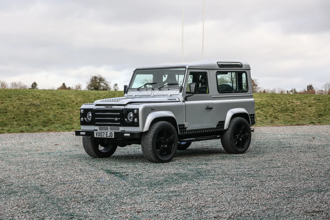 2007 Land Rover Defender 90 - Image 8 of 17
